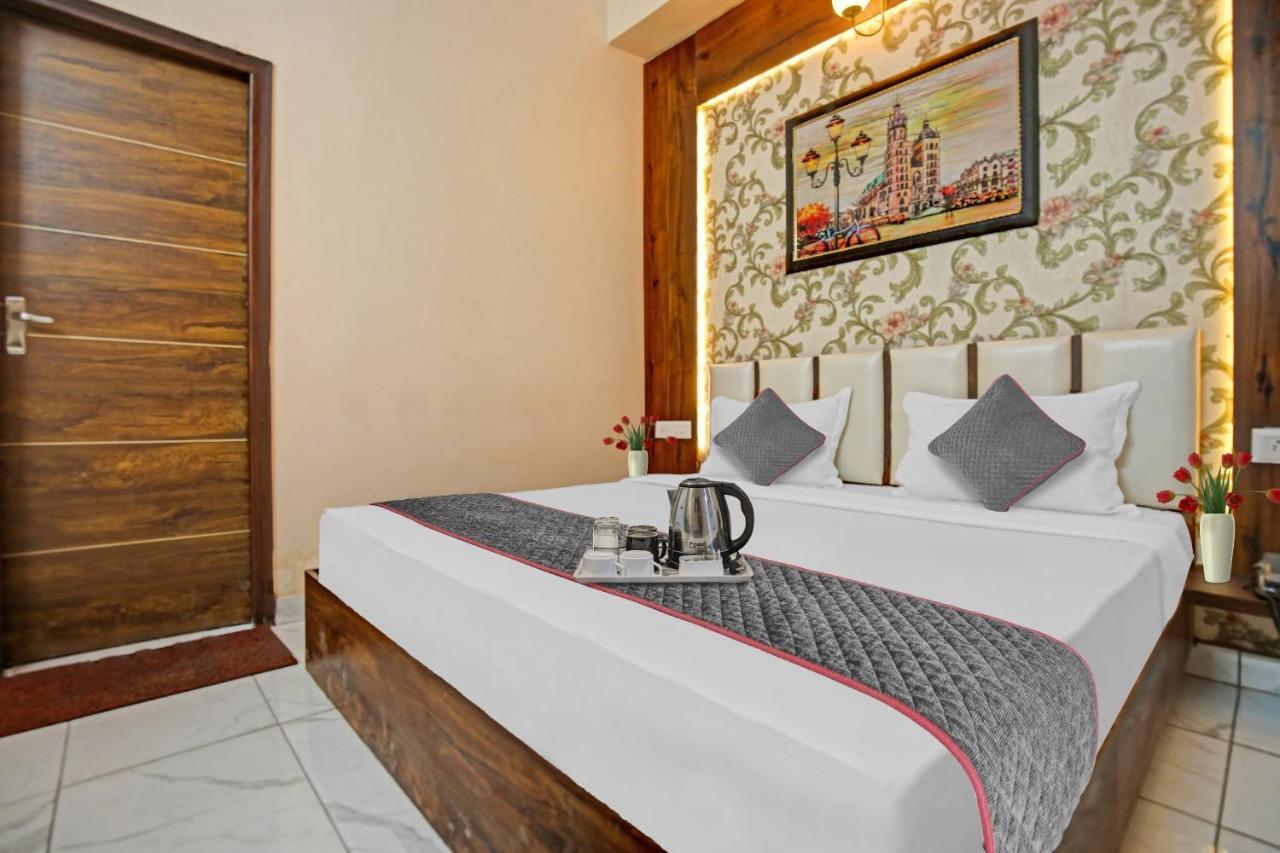Townhouse Sky Hotel Ludhiana Exterior photo